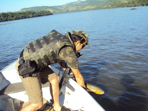 Pol Cia Militar Ambiental Avalia Per Odo Da Piracema No Rio Uruguai